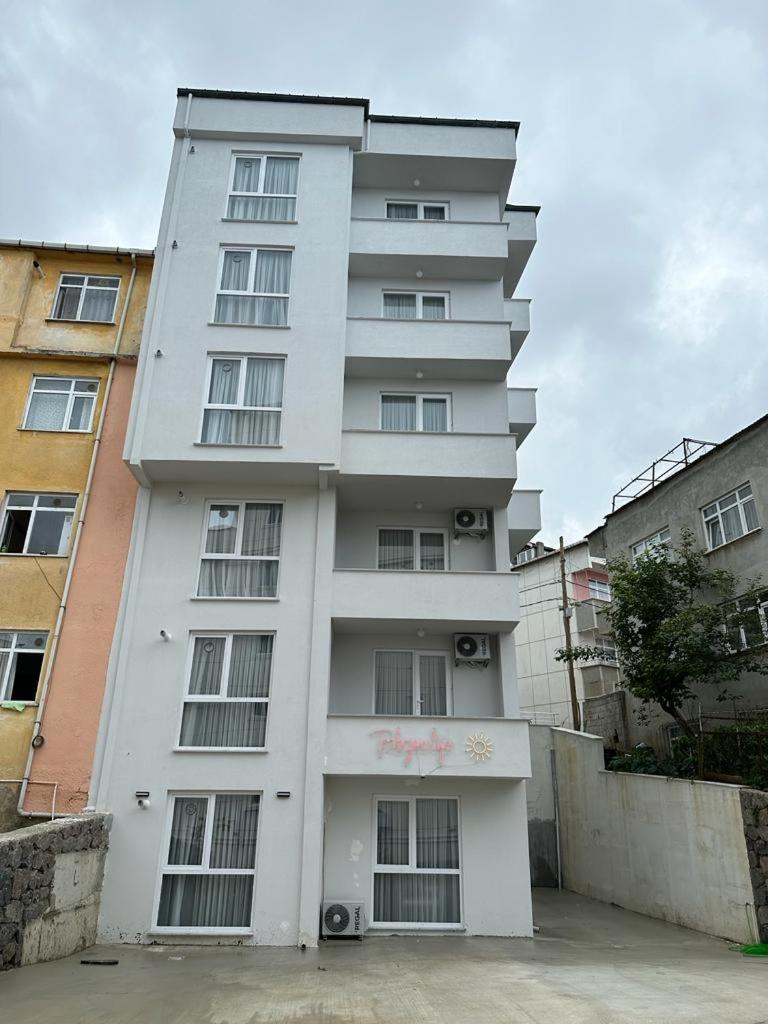 Trabzon Life Aparthotel Bagian luar foto